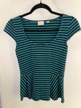 Postmark Anthropologie Green & Navy Textured Diamond Stripe Peplum Top Size XS